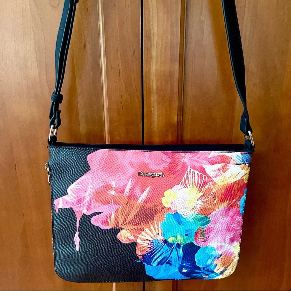 Desigual Corel Molina Expandable Leather Crossbody & Shoulder Bag New Condition